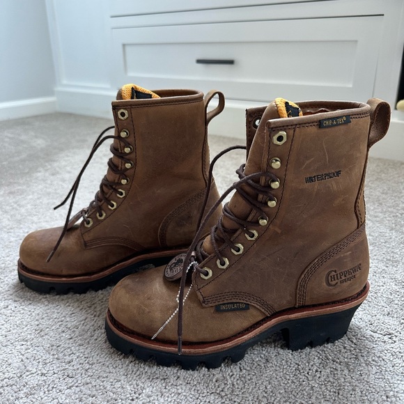 Chippewa Women's 8" Steel Toe Insulated Logger Boots - Picture 2 of 9